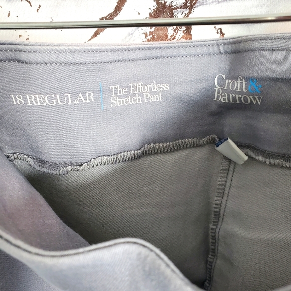 Women's Croft & Barrow stretch Capri size 18 reg. Grey - Picture 3 of 5